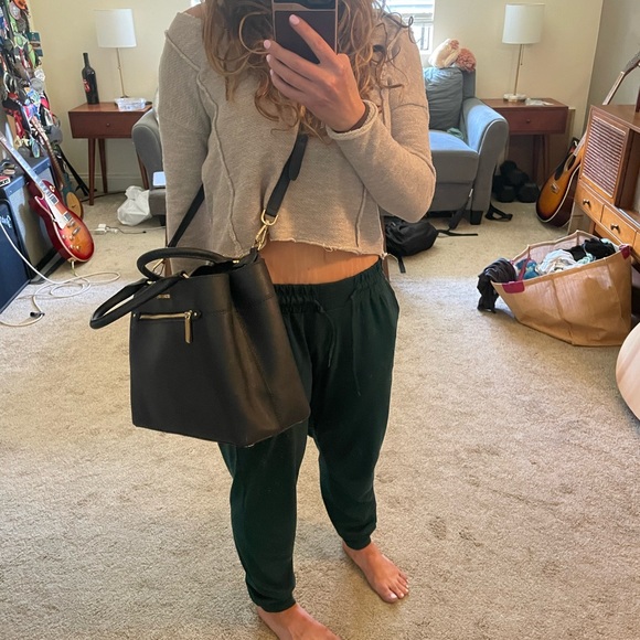 Michael Kors Hailee satchel w/ crossbody strap - Picture 10 of 16